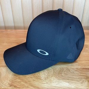 OAKLEY ‘Delta Flexfit’ Hat